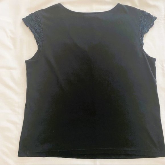 Chaps Ladies Top Pitch Black XL Lace cap sleeves - Picture 2 of 7